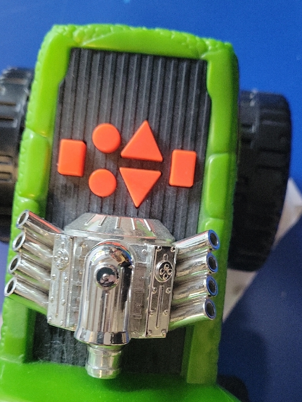 Road Rippers Triceratops Monster Truck - Picture 2 of 4